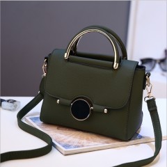 Sac à main et bandoulière en cuir pour femme