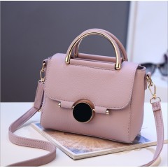 Sac à main et bandoulière en cuir pour femme