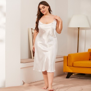 Robe de nuit avec bretelles pour femme