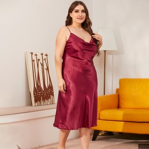 Robe de nuit avec bretelles pour femme