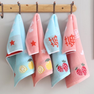 Petites serviettes de toilettes pour enfants