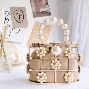 Sac à main pour  femme avec maille métallique
