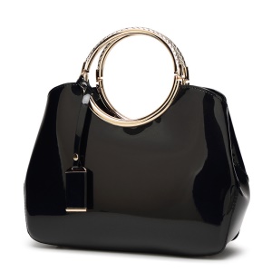 Sac à main en cuir verni lisse et brillant