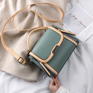 Sac à bandoulière  en cuir