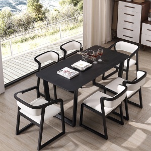 Ensemble de table et de chaise