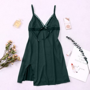 Jarretelles robe pyjama en polyester