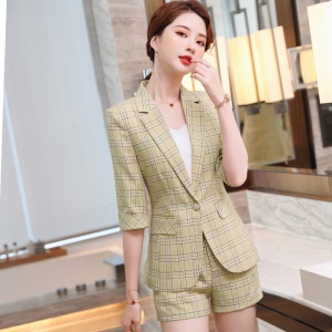 Costume femme 2 pièces à carreaux ( Blazer à manches moyennes+shorts ) léger