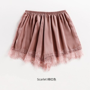Femmes short bord dentelle