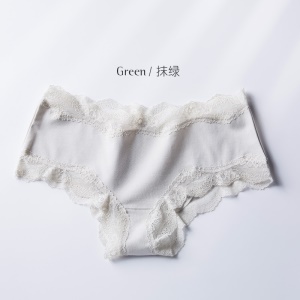 Culotte slip sexy et respirante  en coton avec dentelle