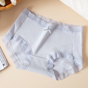 Culotte uincolore respirante  en dentelle