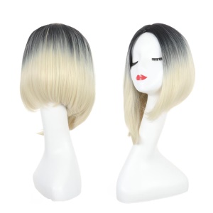 Perruque synthétique aux cheveux courts noir et blanc