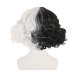 Perruque cosplay en avec coiffure du charactère Cruella de 12 pouces en fibre synthétique