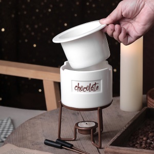 Ensemble de 6 pièces pour fondu au chocolat (2 * fourchette en acier inoxydable + pot en céramique + doublure intérieure + cadre en fer + bougie)
