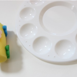Palette de peinture ronde et Large  de 10 trous 17cm en plastic