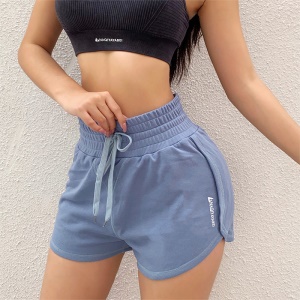 Short de sport pour femme