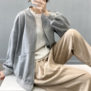 Femme veste de détente avec fermeture éclair