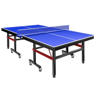 Table de ping-pong avec roue pliable