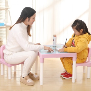 Table d'apprentissage en plastique pour enfants