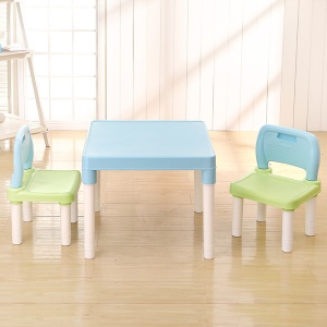Table d'apprentissage en plastique pour enfants