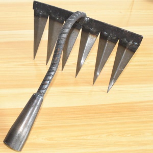 Houe à six dents ，outil de désherbage ，râteau renforcé à double soudure ，outil de jardinage agricole