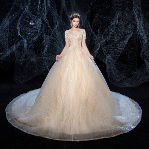 Robe de mariée légère élégante à manches courtes