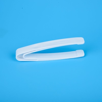 Brucelles en plastique à tête droite