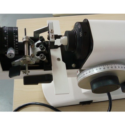 Frontofocomètre manuelle ± 25d