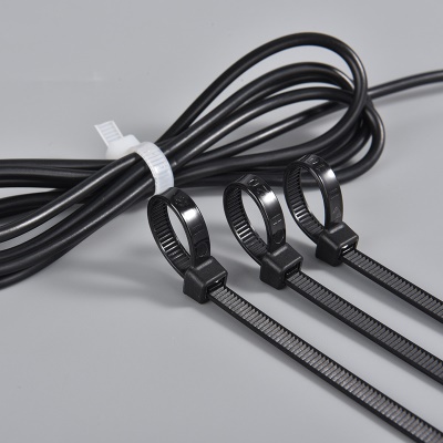 CHCC attaches autobloquantes en nylon