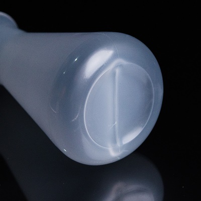 OKMEI  Flacon triangulaire en plastique résistant aux acides et aux alcalis