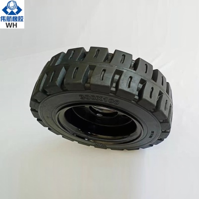 Pneus pleins en caoutchouc  300x100 noir