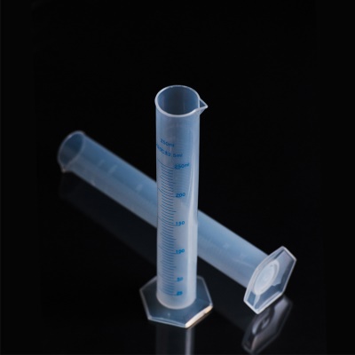 OKMEI Tube gradué en plastique  résistant aux acides et aux alcalis 2000 ml graduée