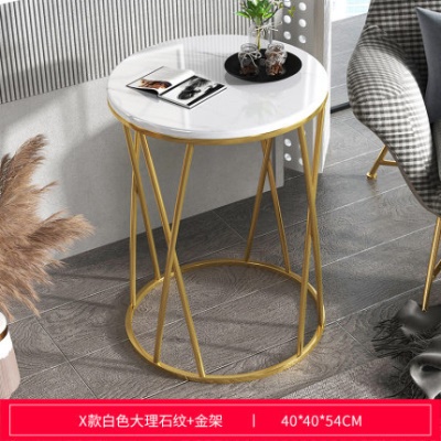 Petite table ronde en fer forgé