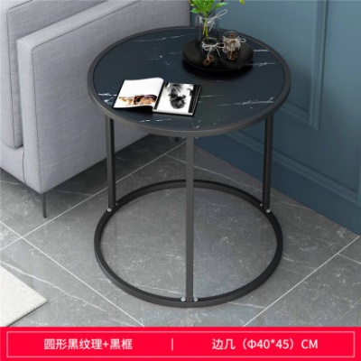 Petite table ronde en fer forgé