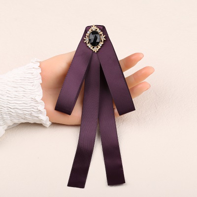 Noeud papillon d'affaires pour femmes