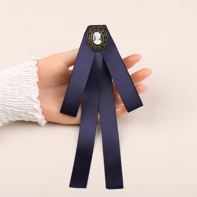 Noeud papillon d'affaires pour femmes