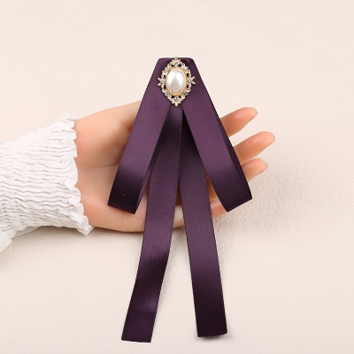 Noeud papillon d'affaires pour femmes
