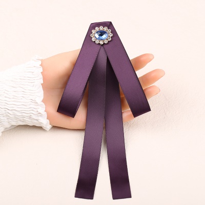 Noeud papillon d'affaires pour femmes