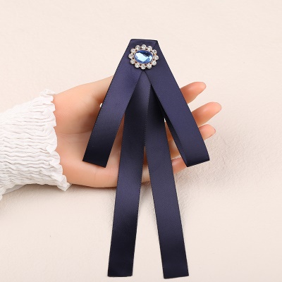 Noeud papillon d'affaires pour femmes