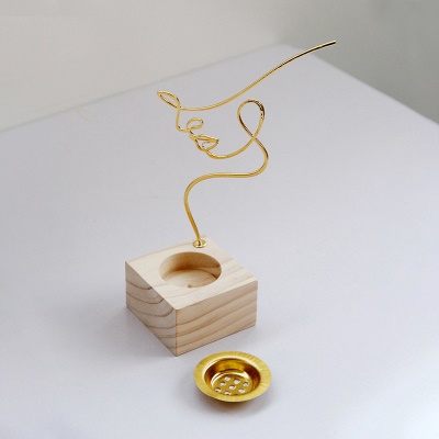 Vase d'aromathérapie combiné bois-métal
