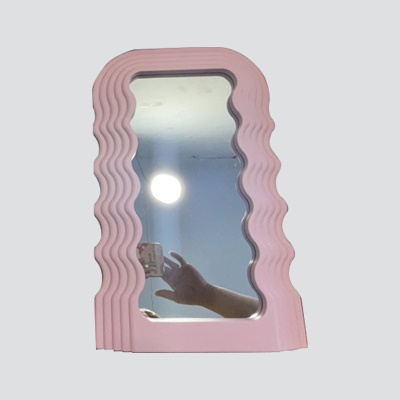 Miroir de maquillage en forme de vagues