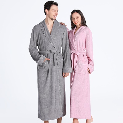 Robe de nuit blanche absorbante
