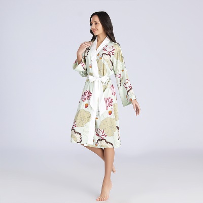 Robe de nuit en soie Robe de nuit à manches longues