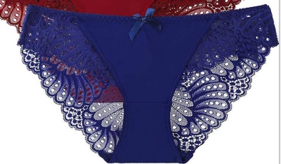 Slip semi-transparent ajouré