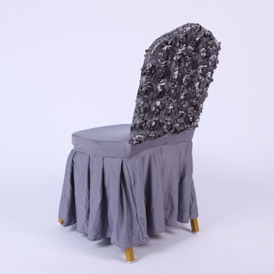 Housse de chaise plissée brodée rose