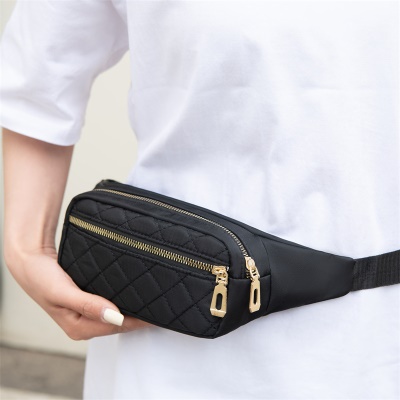 Sac à bandoulière en ligne brodée