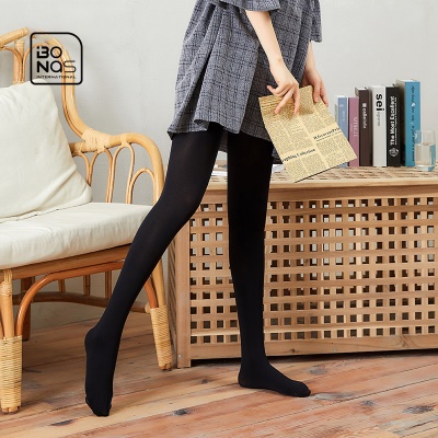 Chaussettes une pièce pour femmes en velours haute élasticité