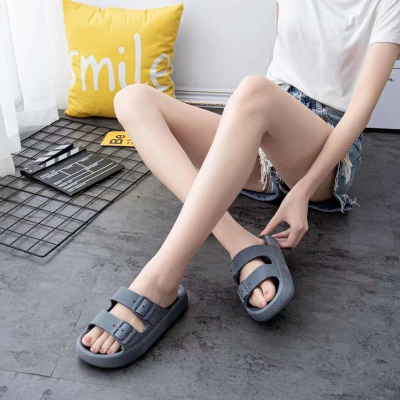Babouches sandales en plastique pvc pantoufles