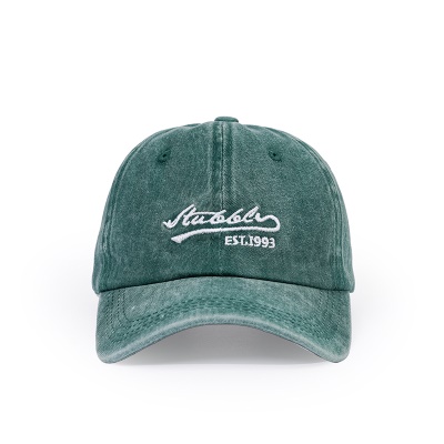 Faire une vieille casquette de baseball chapeau neutre à capot souple