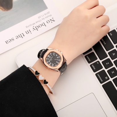 Montre pour femmes polygone cadran chiffres aiguilles cuir de vache sangle