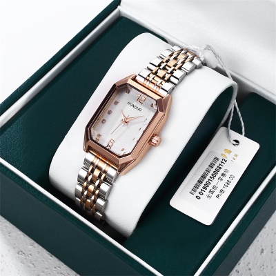 Montres dames en alliage de zinc cadran rectangulaire bracelet en tôle d'acier solide